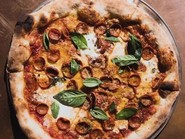 Revolver Pizza