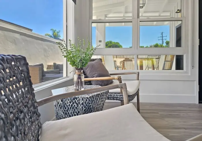 Sunroom seating nook with view in Penthouse plus Studio.